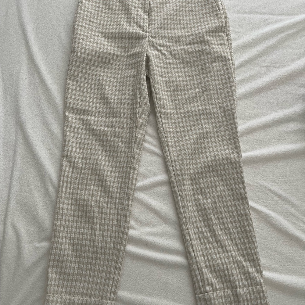 Ann Taylor Women’s Beige Tan & White Houndstooth Ankle Pant